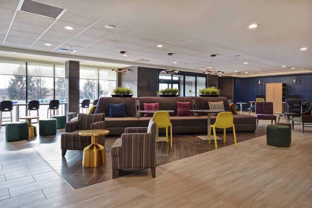 Home2 Suites by Hilton Taylor Detroit - photo 2