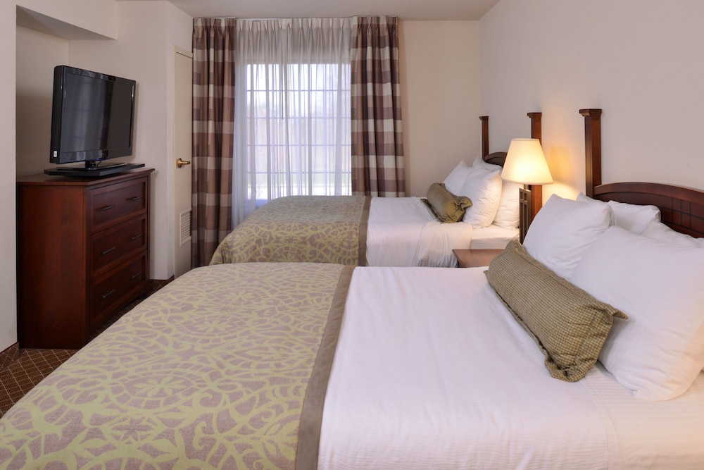 Staybridge Suites Indianapolis Airport by IHG - photo 21