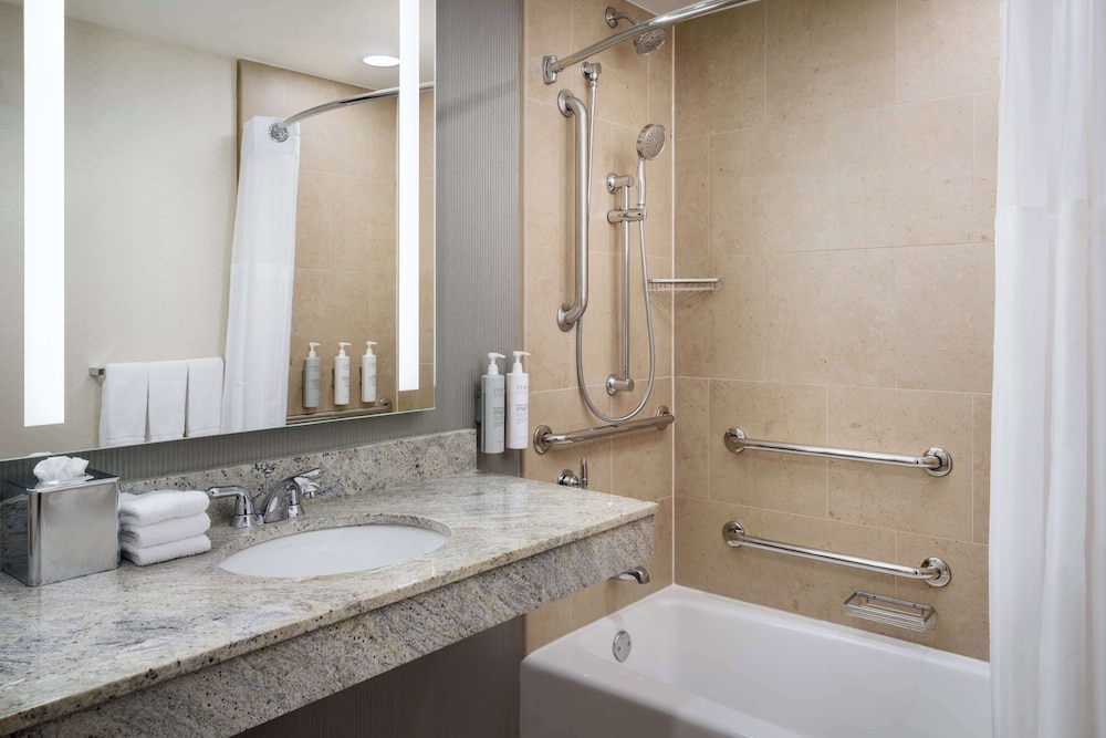 Hilton Garden Inn New York West 35th Street - photo 23
