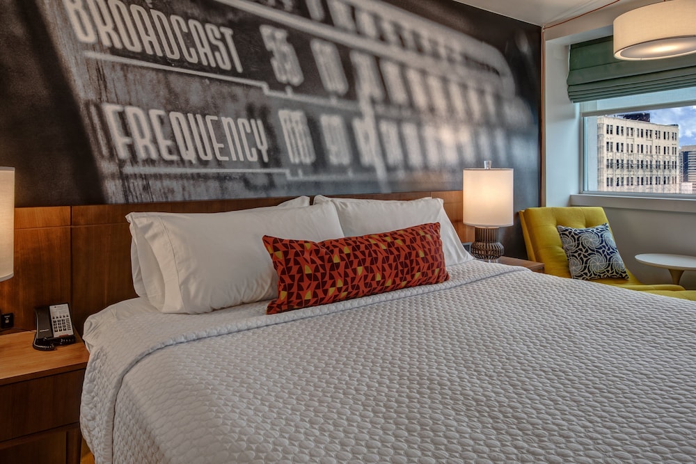 Hotel Indigo Memphis Downtown by IHG - photo 25