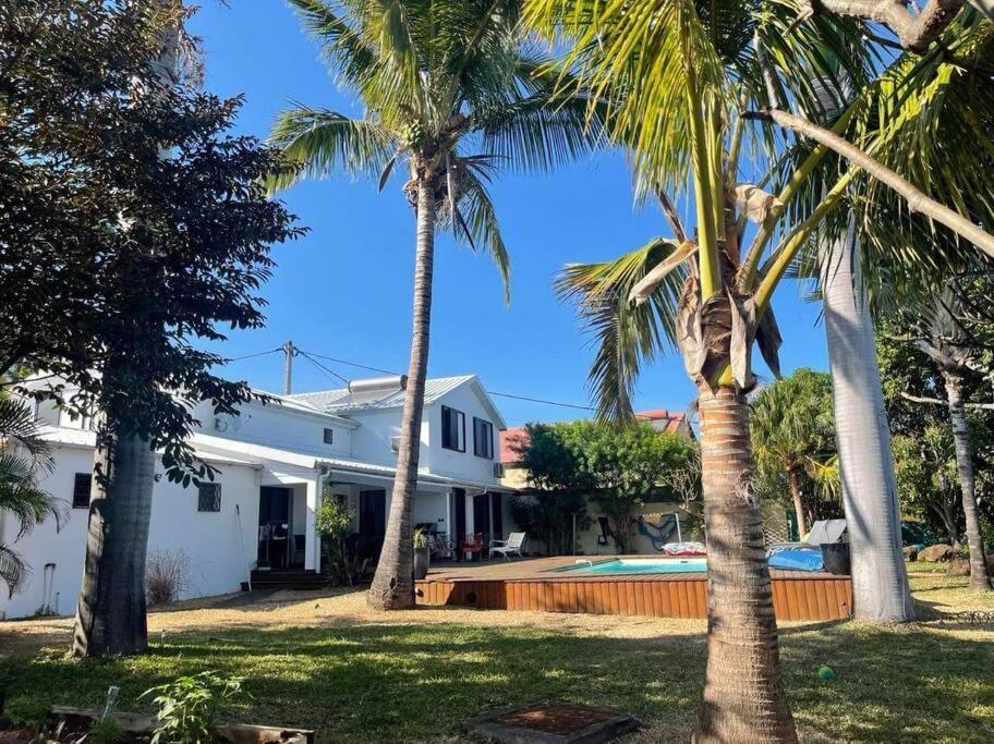 La Villa Jujubes avec piscine chauffée 5 chambres spacieuses — 4-Star Luxury Hotel in Saint-Paul, Réunion