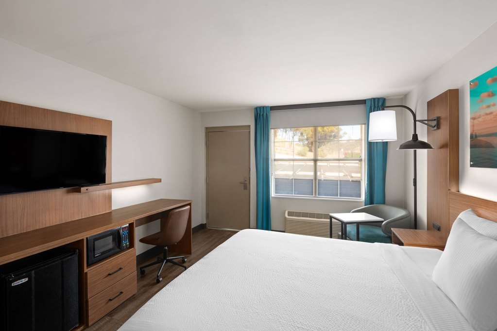 La Quinta Inn by Wyndham San Diego Miramar - photo 23
