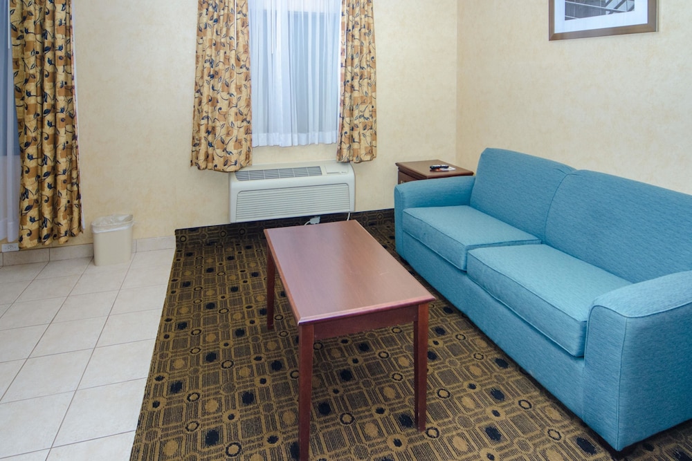 Quality Inn & Suites Coldwater near I 69 - photo 18