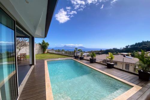 Villa Tiki wonderfull sea view — 4-Star Luxury Hotel in Punaauia, French Polynesia