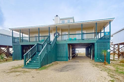 Set Sail - carbon neutral hotel in Dauphin Island