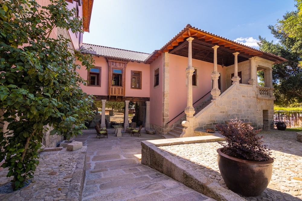 Casal Palace - last minute hotel in Mondim De Basto