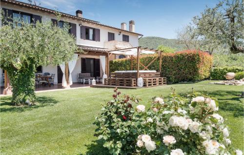 2 Bedroom Lovely Home In Massa Martana — 4-Star Luxury Hotel in Massa Martana, Italy