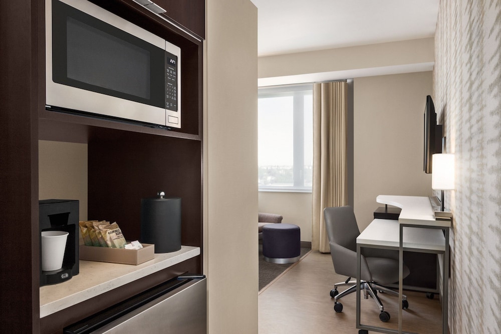 Residence Inn by Marriott New York JFK Airport - photo 8