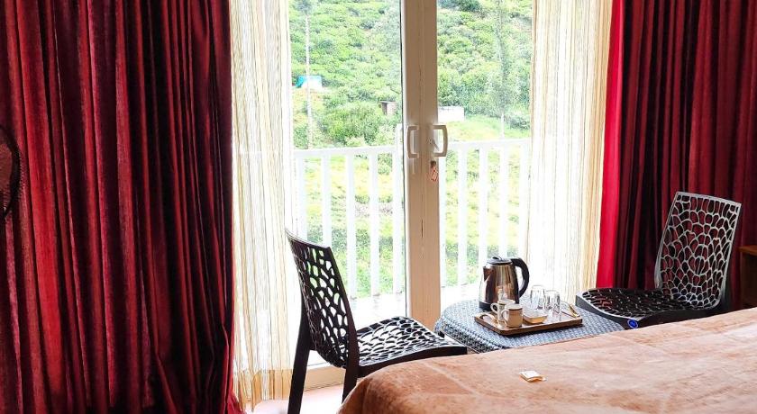 Cloud & Mist Inn Stay with Mountain Views in Kotagiri Near Ooty in Kotagiri, India