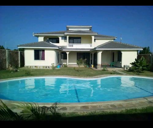 Lisa Mari - carbon neutral hotel in Mombasa