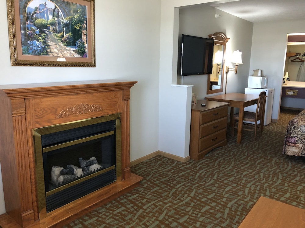 Countryside Suites - photo 7