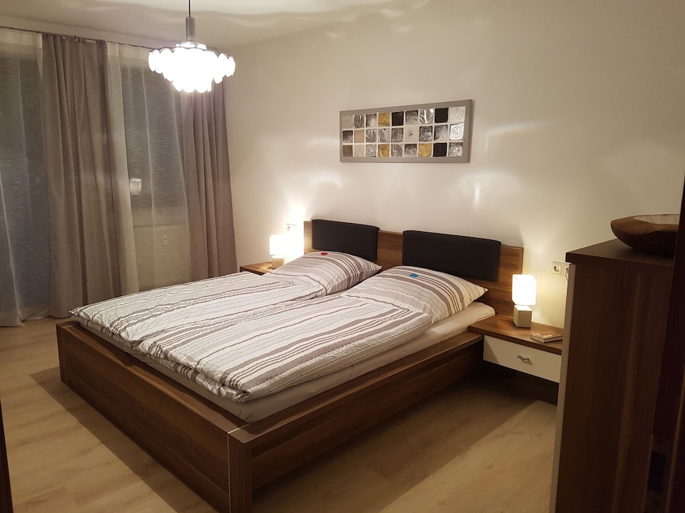 Andy & Ida's Ferienwohnung — 4-Star Luxury Hotel in Neustadt An Der Waldnaab, Germany