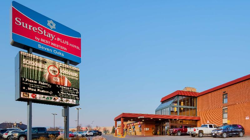 Seven Oaks Hotel Regina in Regina, Canada