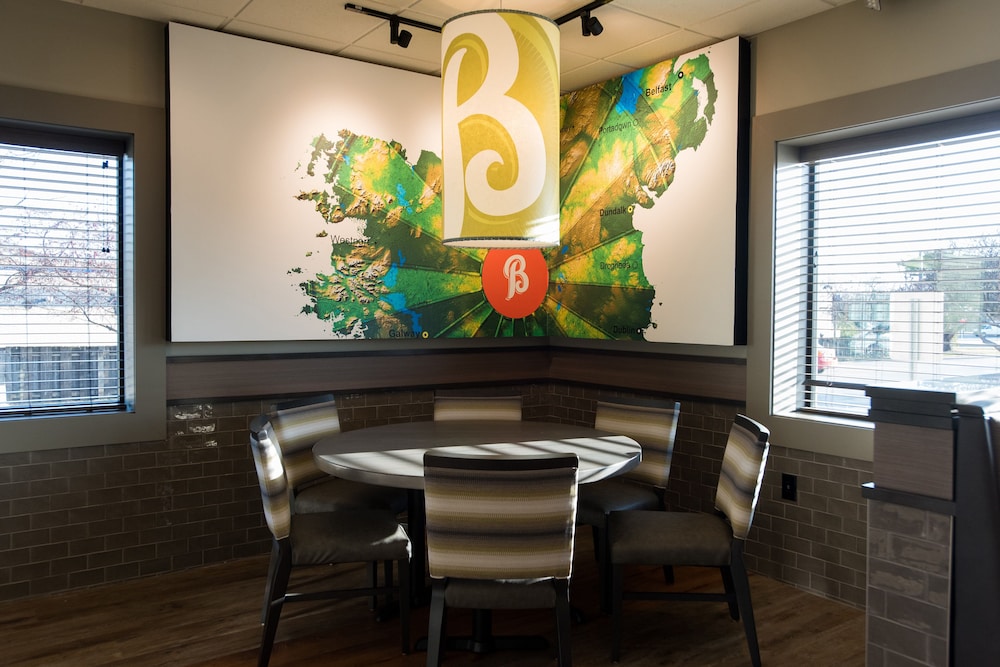 Holiday Inn Hotel & Suites Des Moines Northwest by IHG - photo 34