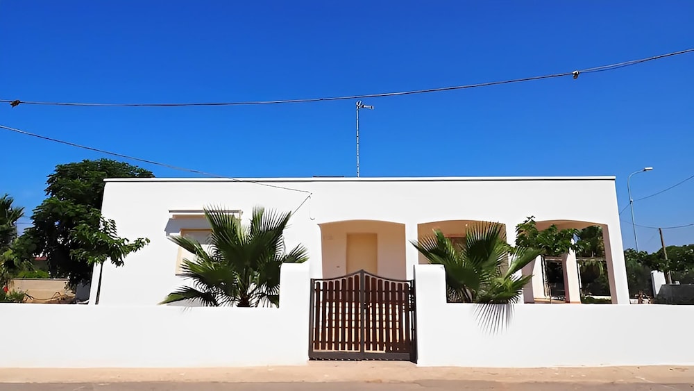 3243 Villetta Morelli by Barbarhouse in Racale, Italy