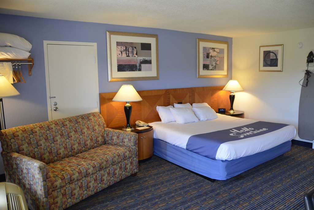 Days Inn by Wyndham Luray Shenandoah - photo 22