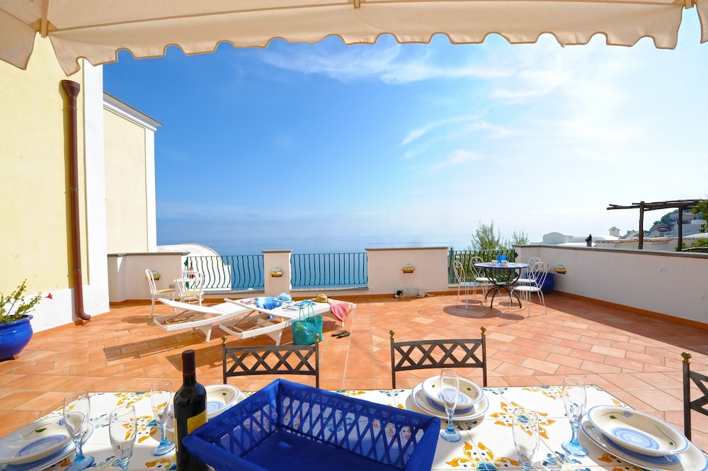 Casa Alessia — 4-Star Luxury Hotel in Praiano, Italy