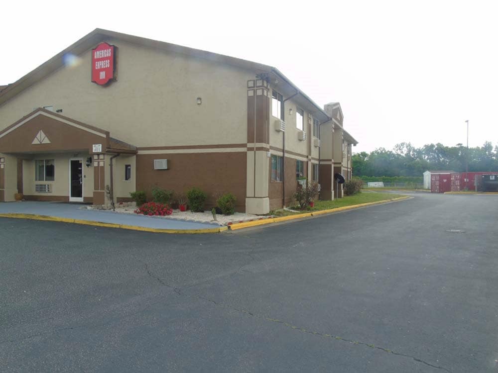 Americas Express Inn - photo 34