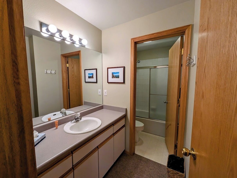 Cinnamon Ridge Hotel - photo 62