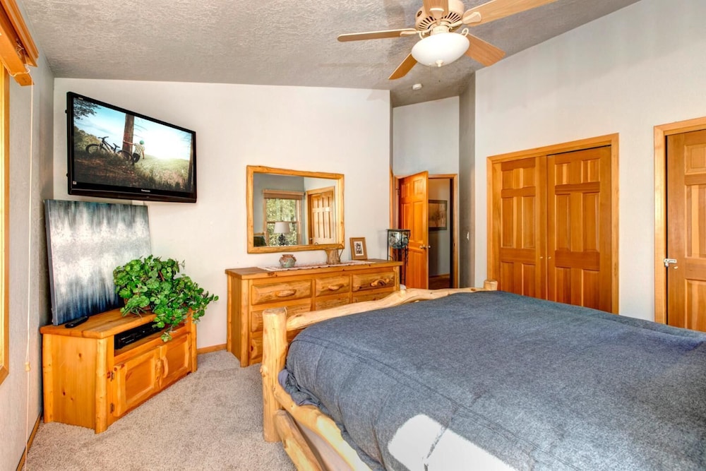 KBM Resorts Private Home Fantastic views Hot Tub AC Easy Walk to Resort and Main St. PLA 1155 - photo 22