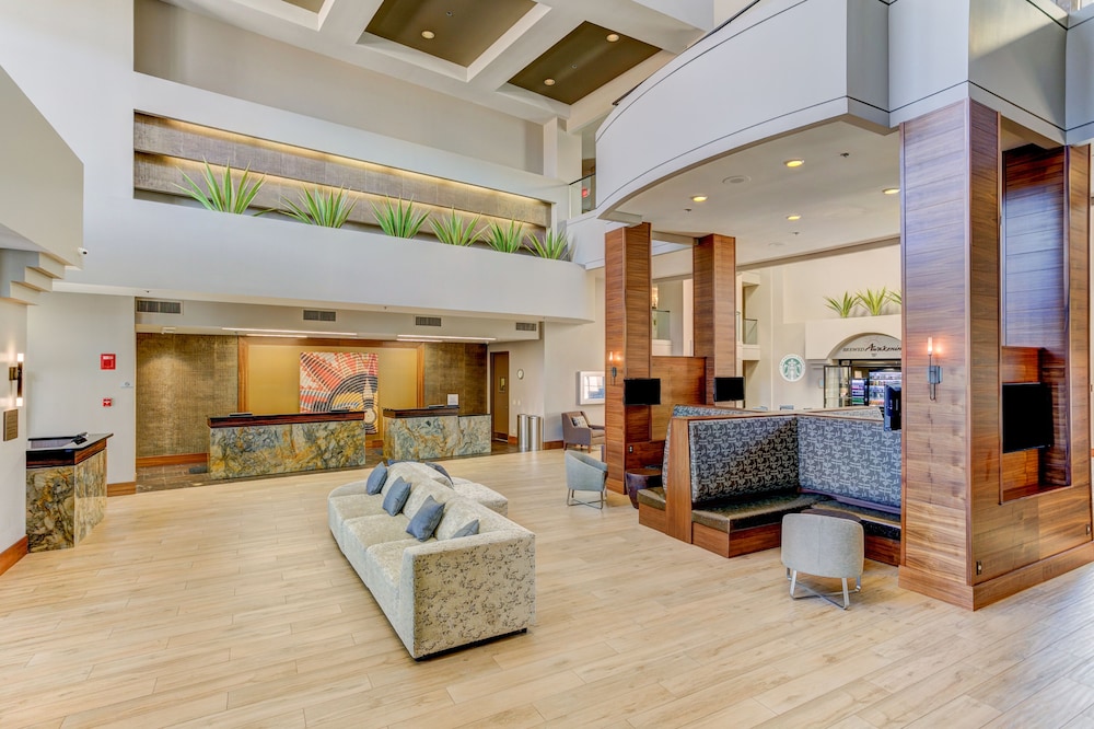 Hilton Phoenix Airport - photo 6