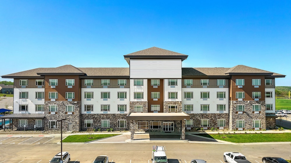 Holiday Inn Exp Parkville - photo 95