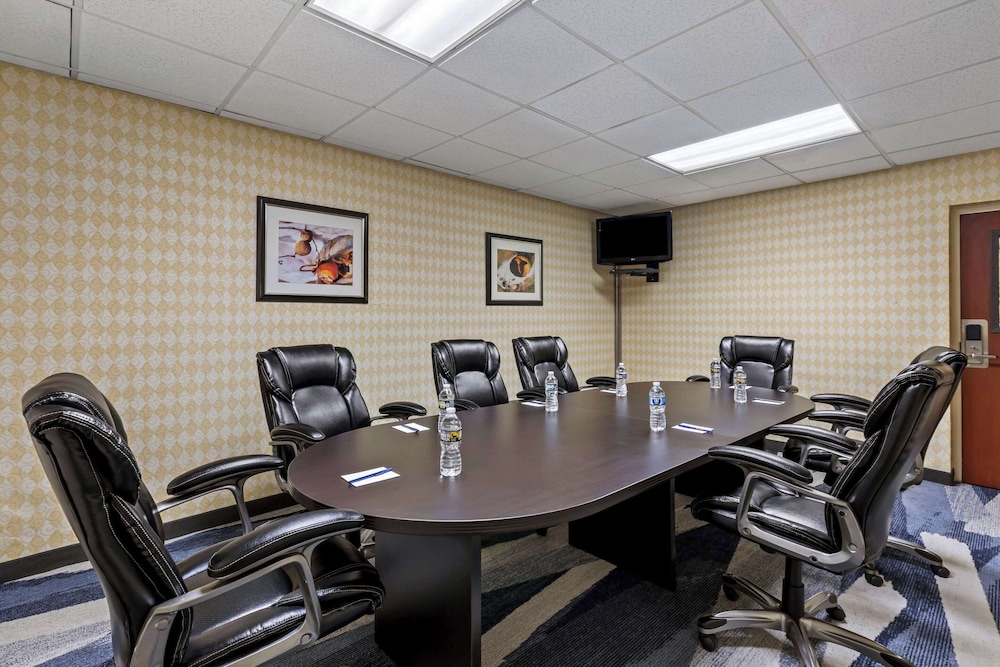 Comfort Inn Roswell Dunwoody - photo 38