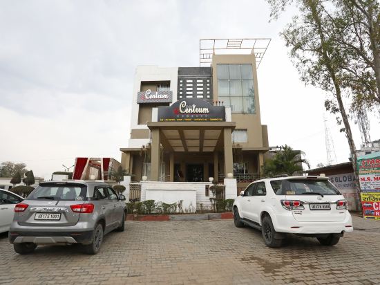 Hotel Centrum - carbon neutral hotel in Roorkee