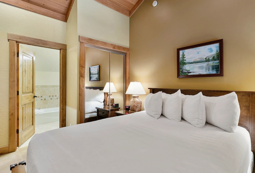 Powder Run 2 Bedroom Condo By All Seasons Resort Lodging - photo 10