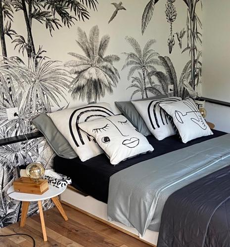 LaCabane - last minute hotel in Unknown City