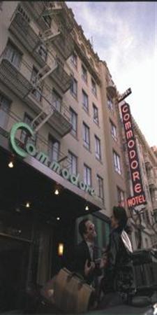 Commodore Hotel - photo 3