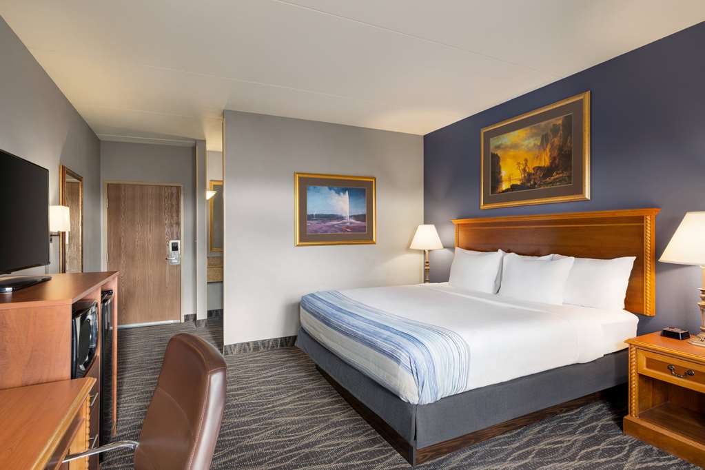 AmericInn by Wyndham Laramie Near University of Wyoming - photo 39