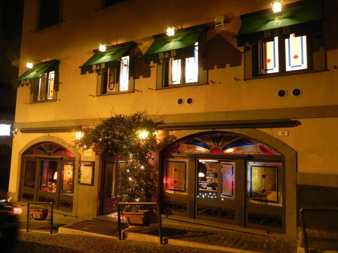 Gente Di Notte — Frascati