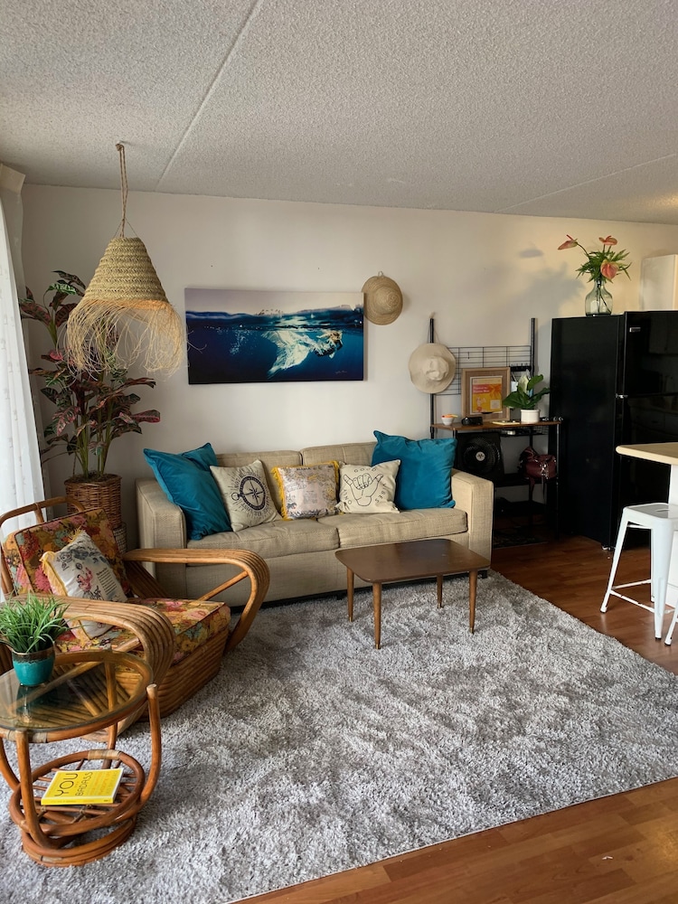 Waikiki Banyan High Level Condo with Private Lanai by Koko Resort Vacation Rentals - photo 63