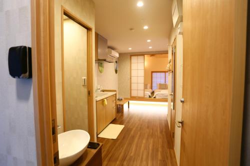 New 2BR Ueno Home 2 Minutes Walk to Metro Station — 4-Star Luxury Hotel in Tokyo, Japan