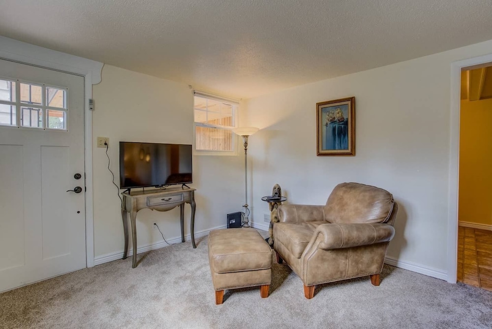 5BR Mnt Viewsdowntown Luxuryfirepit & RV Parking - photo 33