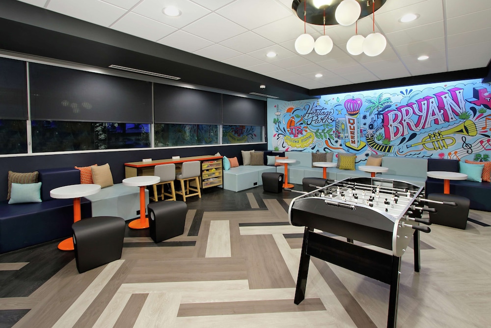 Tru by Hilton Bryan College Station - photo 2