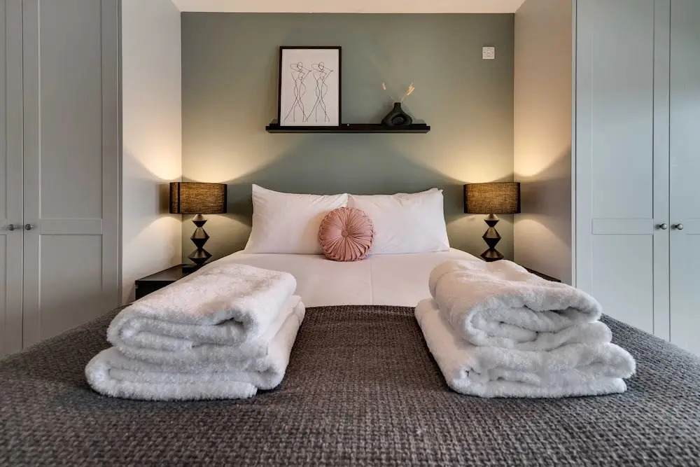 Spacious Modern Camberwell Apartment — 4-Star Luxury Hotel in London, United Kingdom