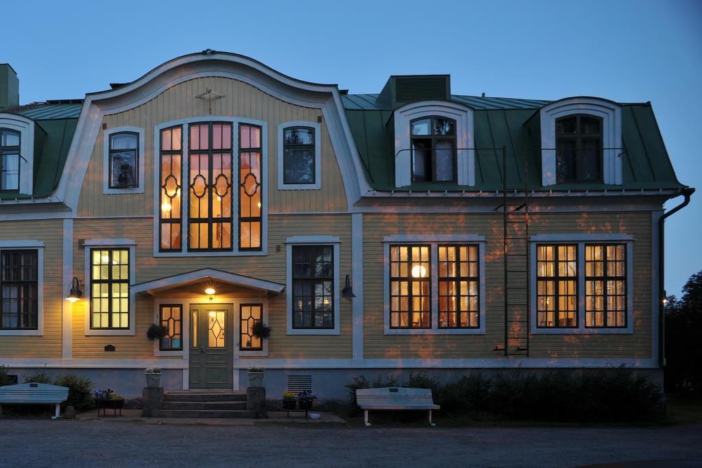 Yyterin Villa Pyrylä — 4-Star Luxury Hotel in Pori, Finland