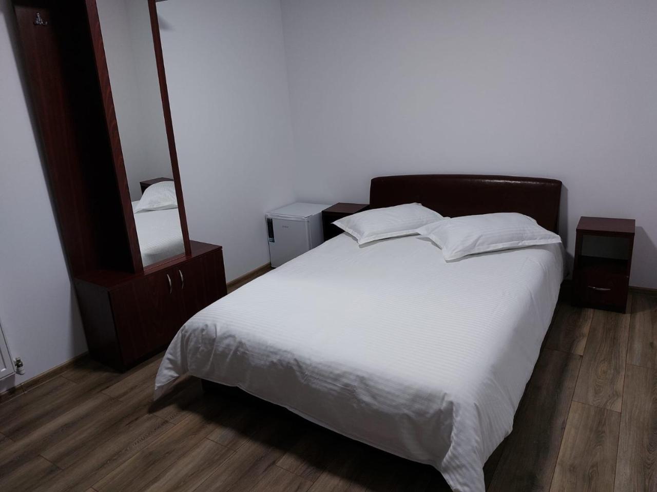 Hotel Roua Muntilor — hotel in Nehoiu