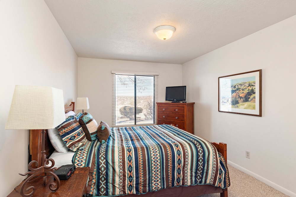 Fort Marcy Suites by All Seasons Resort Lodging - photo 2