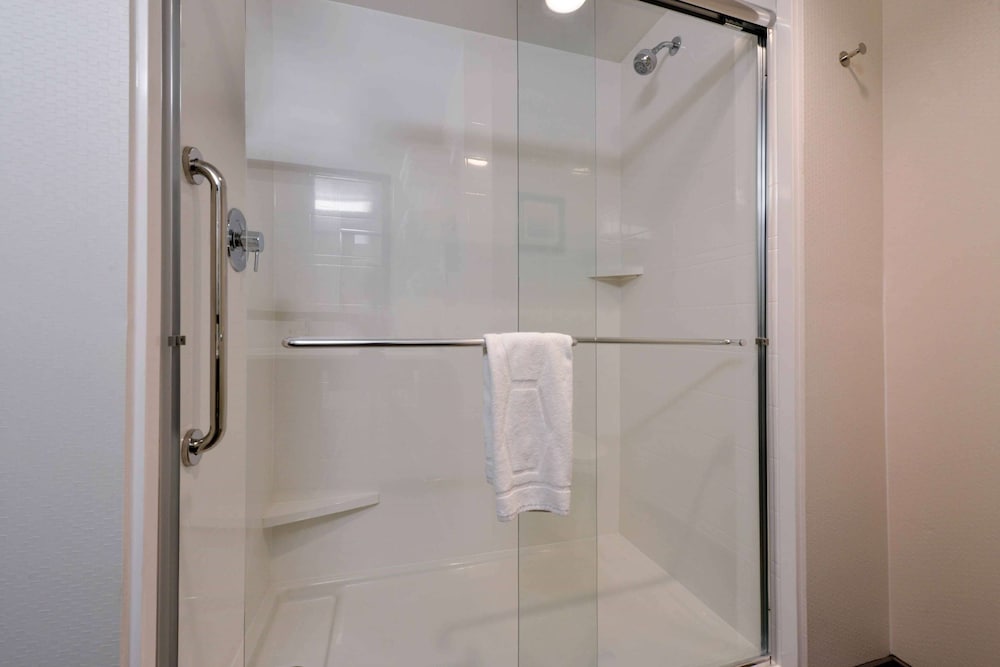Hampton Inn Pittsburgh Wexford Sewickley - photo 9