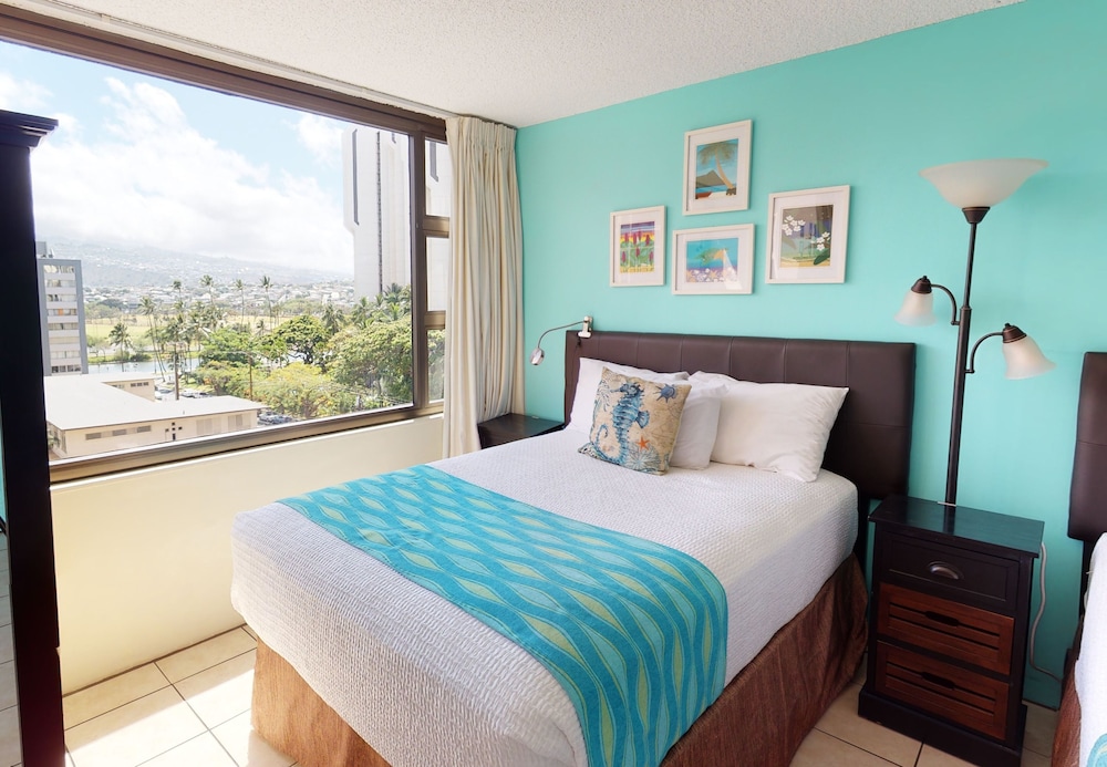 Waikiki Banyan High Level Condo with Private Lanai by Koko Resort Vacation Rentals - photo 21