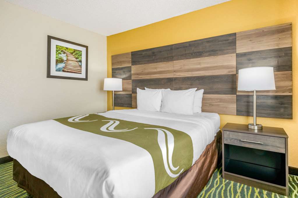 Quality Inn & Suites Leesburg Chain of Lakes - photo 5