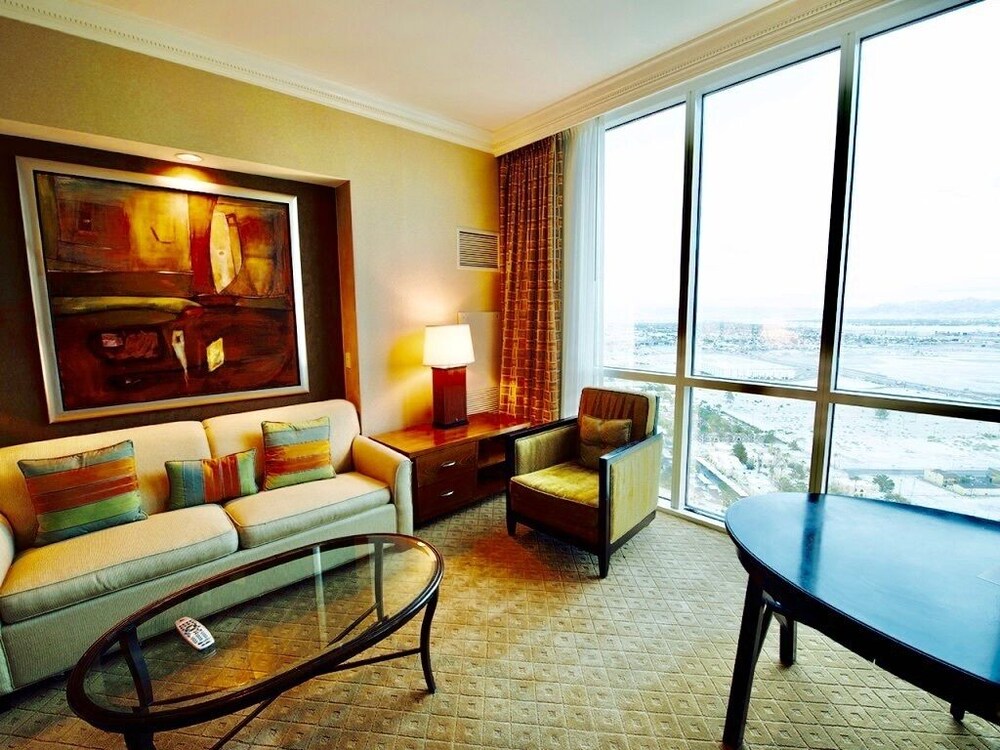 ABZ Signature Suites - photo 23