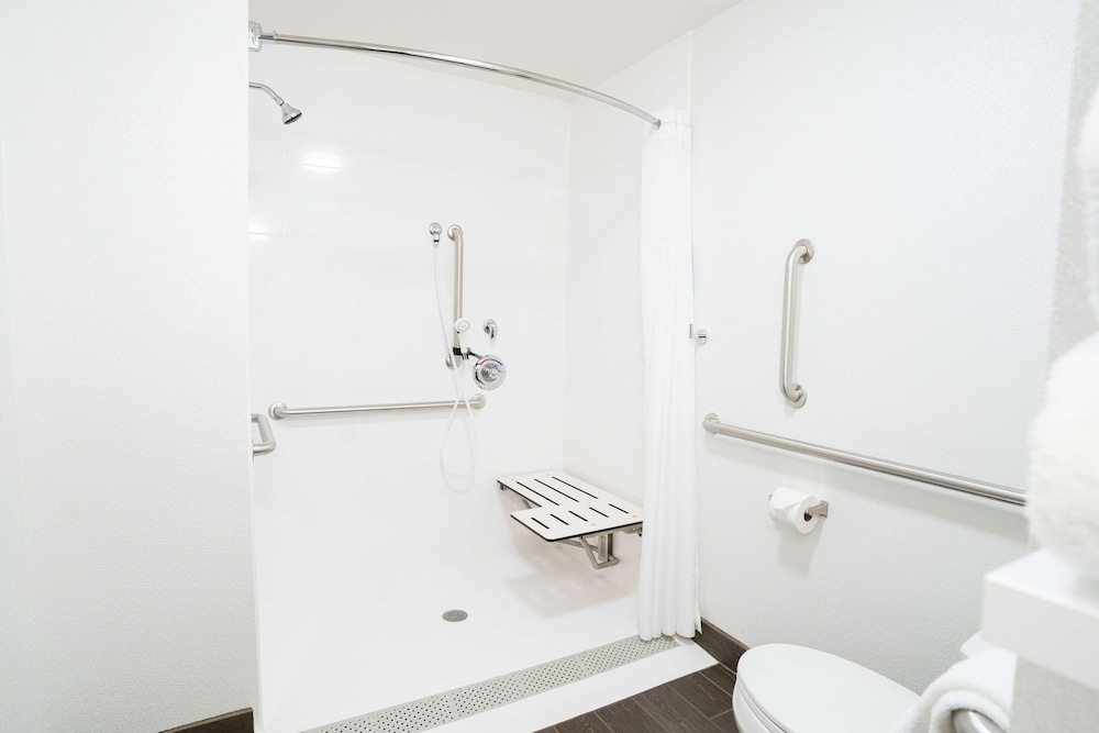Hampton Inn Clarks Summit - photo 33
