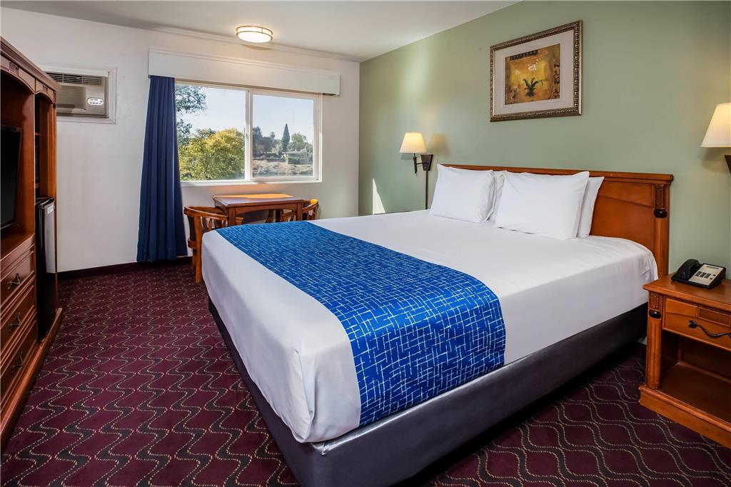 Travelodge by Wyndham Red Bluff South of Redding - photo 9