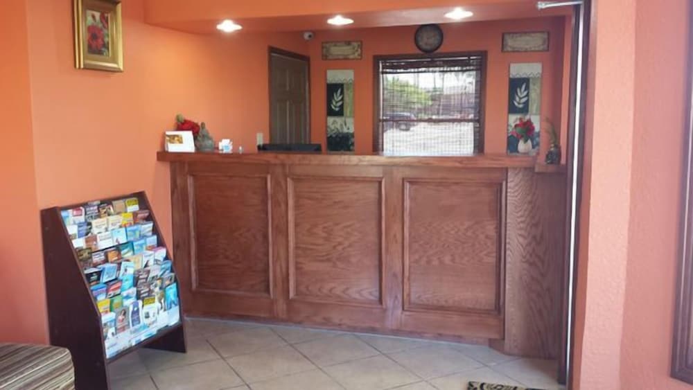 Texas Inn North Brownsville - photo 5