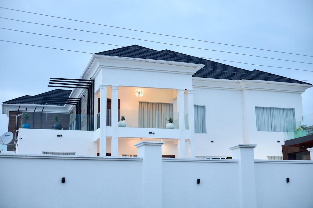 Villa Hills Hotel — Apam — photo 2