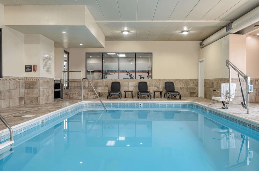 Hampton Inn Washington Court House - photo 28